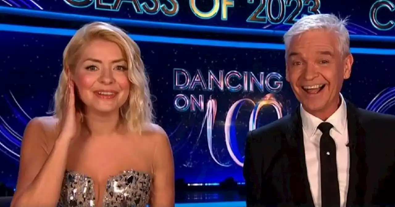 ITV Dancing On Ice final in chaos as Phil and Holly forced to halt the show