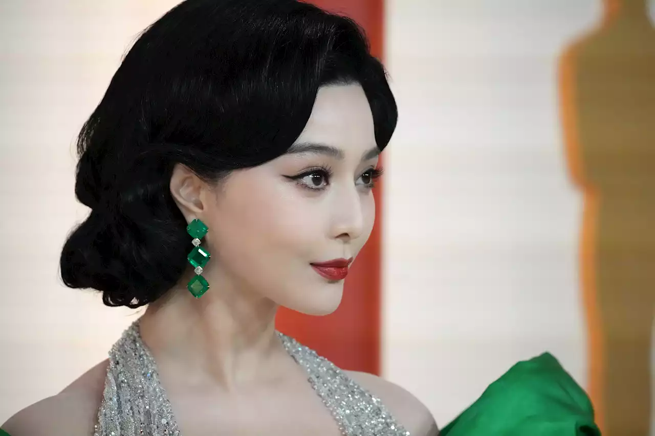 Fan Bingbing Makes Rare Appearance at Oscars Years After Disappearance