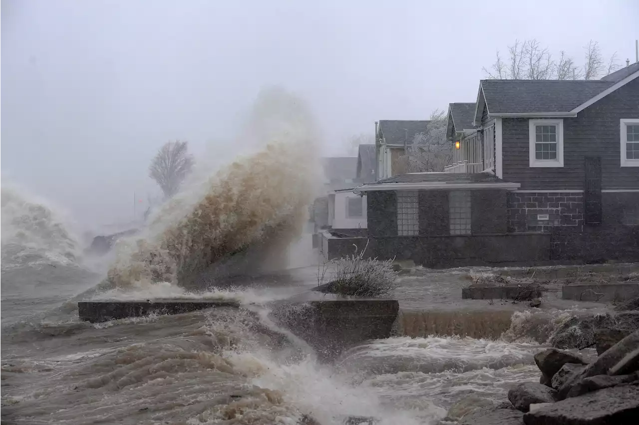 New England prepares for 'powerful' nor'easter, potential bomb cyclone