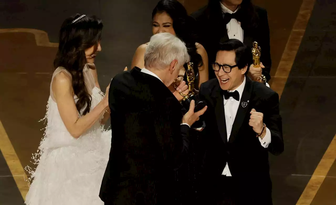 Oscar winner Ke Huy Quan and Harrison Ford embraced onstage and it was magical