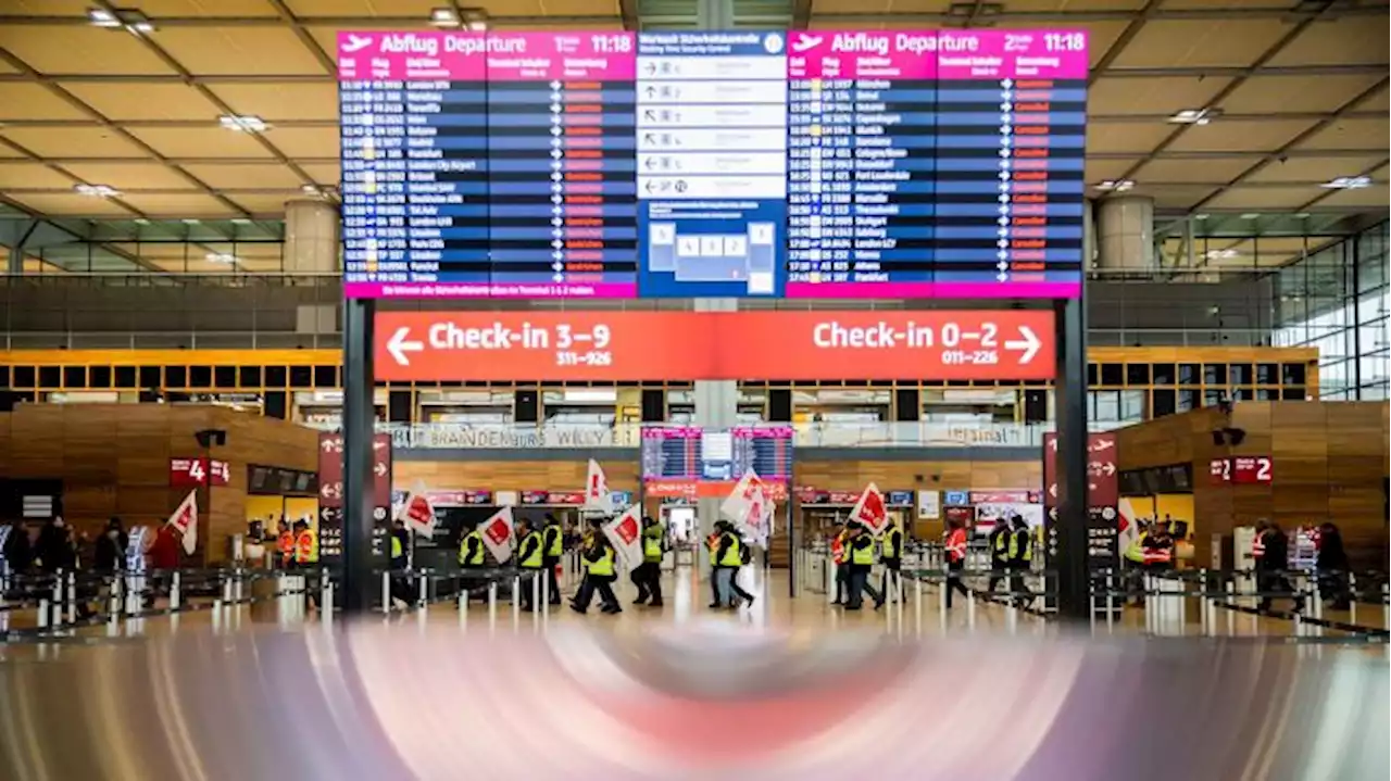 Ganztägiger Warnstreik am Flughafen BER gestartet