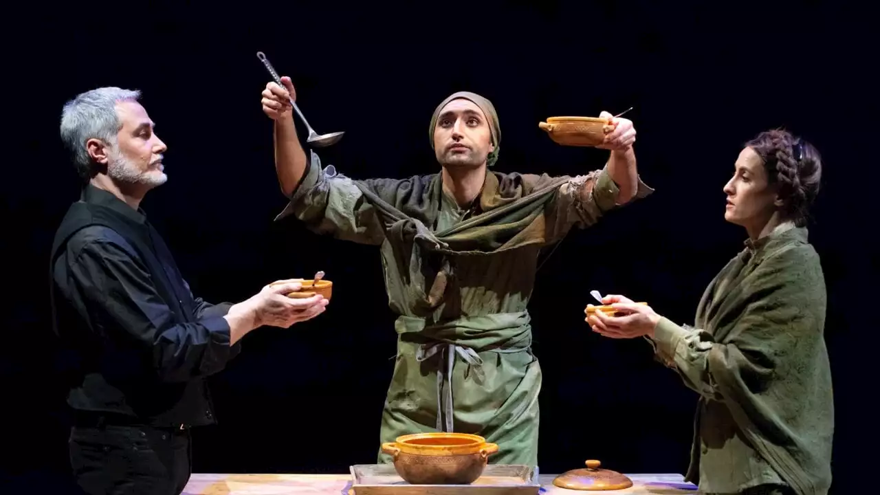 'I mezzalira - panni sporchi fritti in casa' al Teatro Manzoni