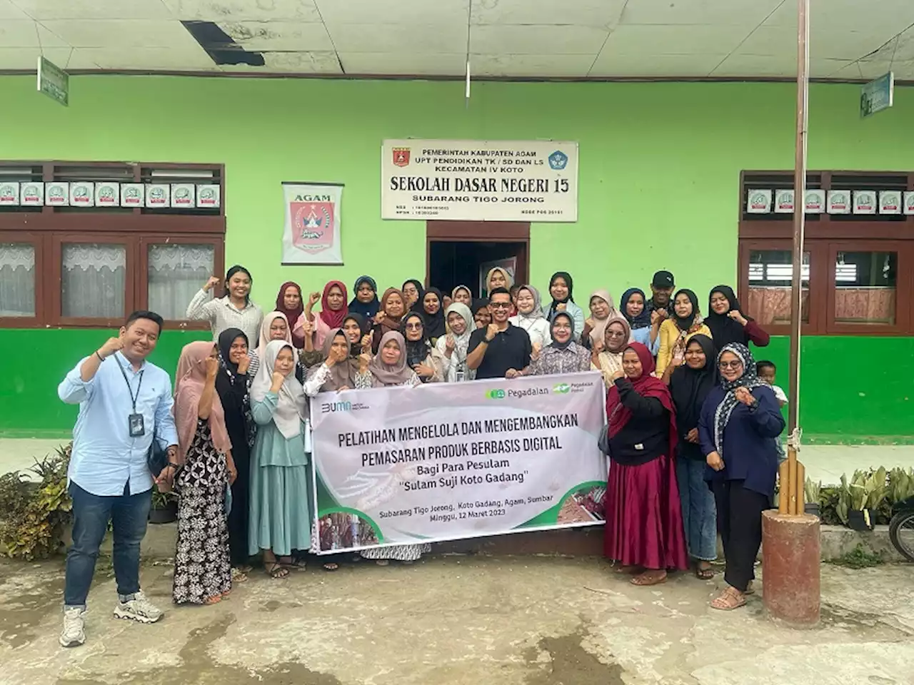 Pegadaian beri Pelatihan Kepada Pengrajin Sulam Suji Koto Gadang, Bukittinggi