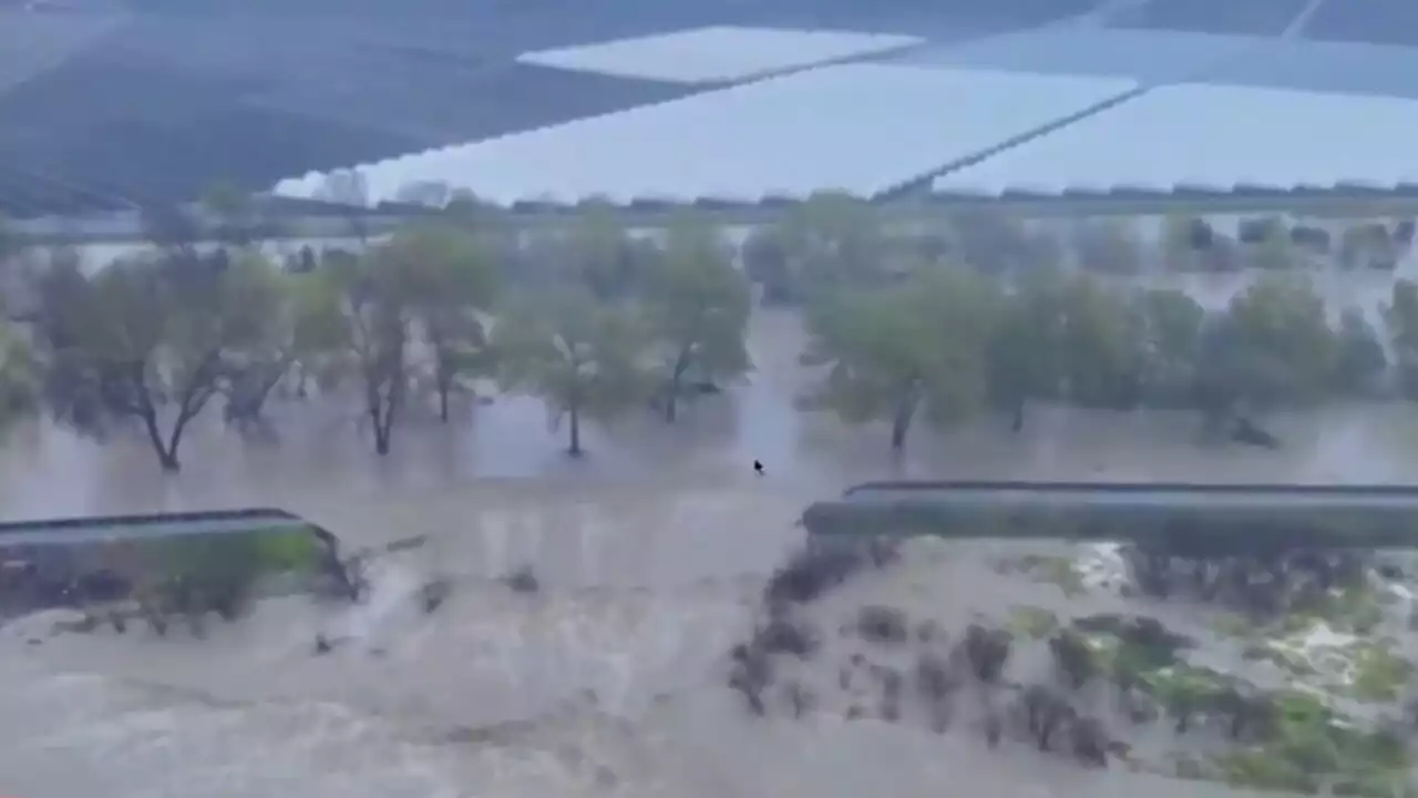 California residents evacuate after major flood levy breaches