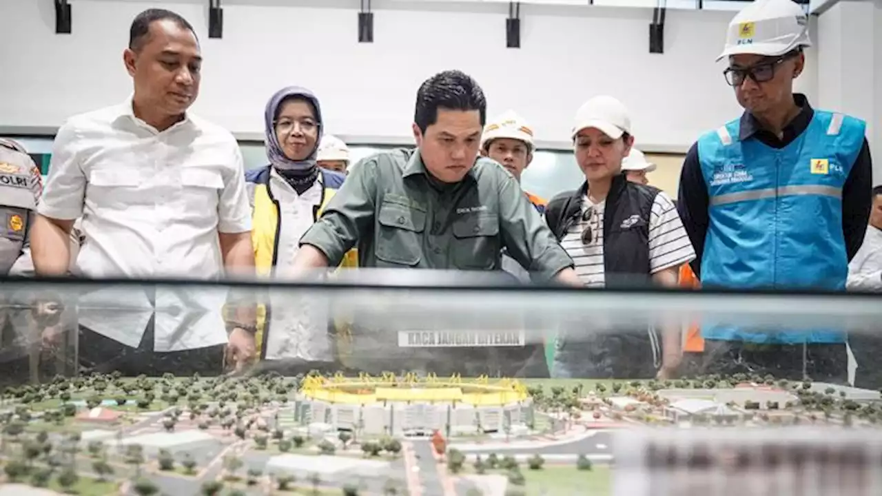 Piala Dunia U-20 2023: Pengaspalan Tempat Parkir Stadion Gelora Bung Tomo Belum Rampung