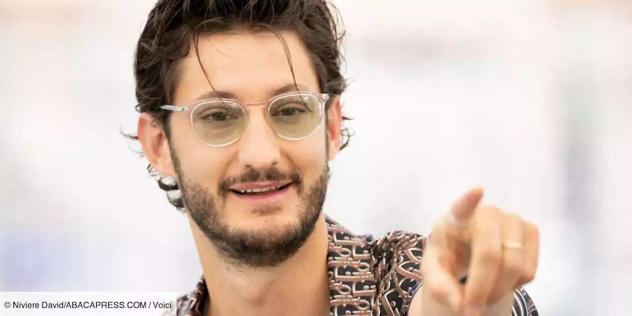 « J'encours combien de temps de prison ? » : Pierre Niney hilare après avoir fait une étonnante confidence - Voici