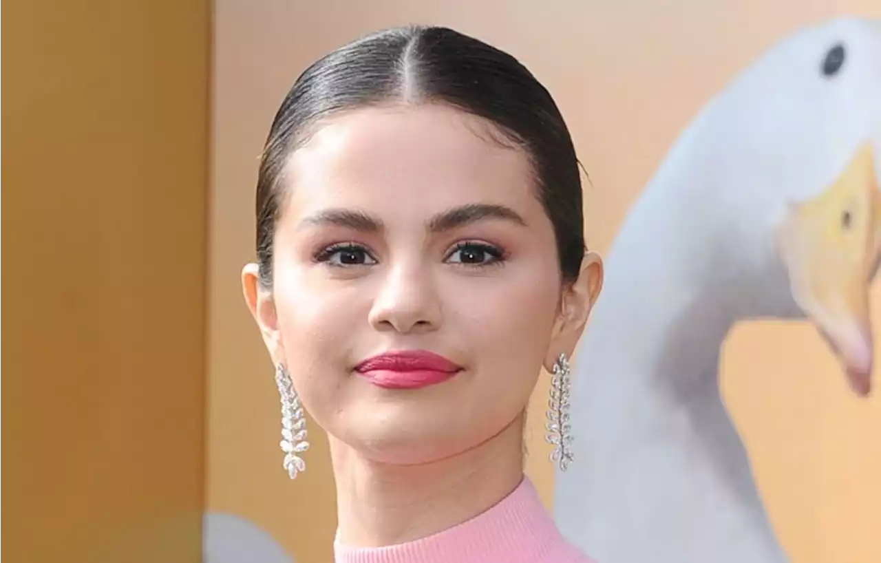 Selena Gomez a feint l’indifférence face aux attaques sur son physique