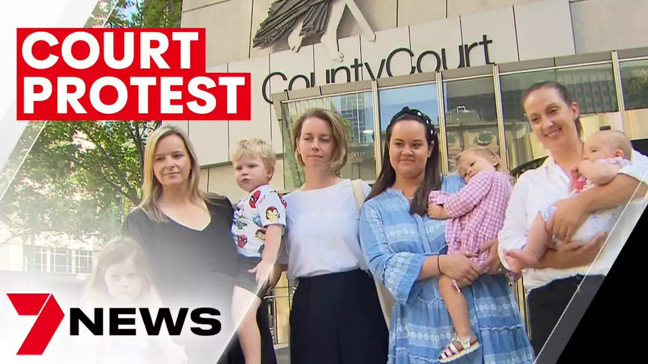 Protests after a breastfeeding mum was kicked out of a court | 7NEWS