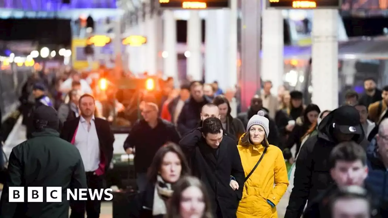 London Paddington commuters face disruption again