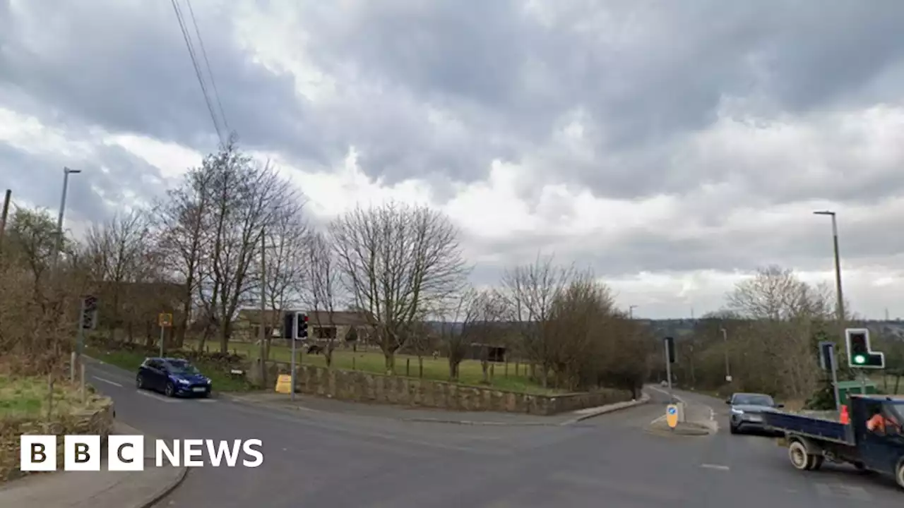 Heckmondwike teenage cyclist dies in hospital after collision