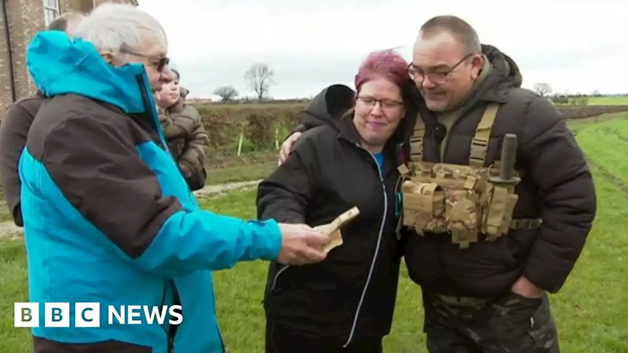 Metal detectorist reunites war badge with soldier's family