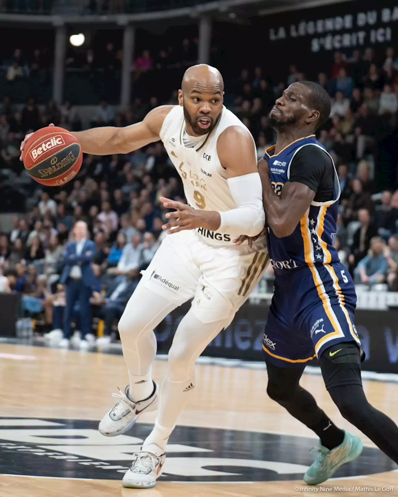 L'ASVEL poursuit son opération remontée en torpillant les Metropolitans 92 - BeBasket