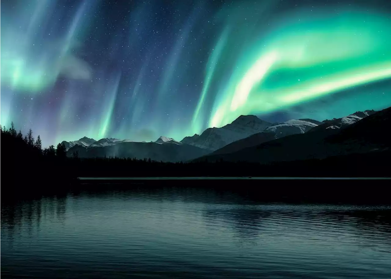 You might be able to see northern lights glowing over Metro Vancouver this week