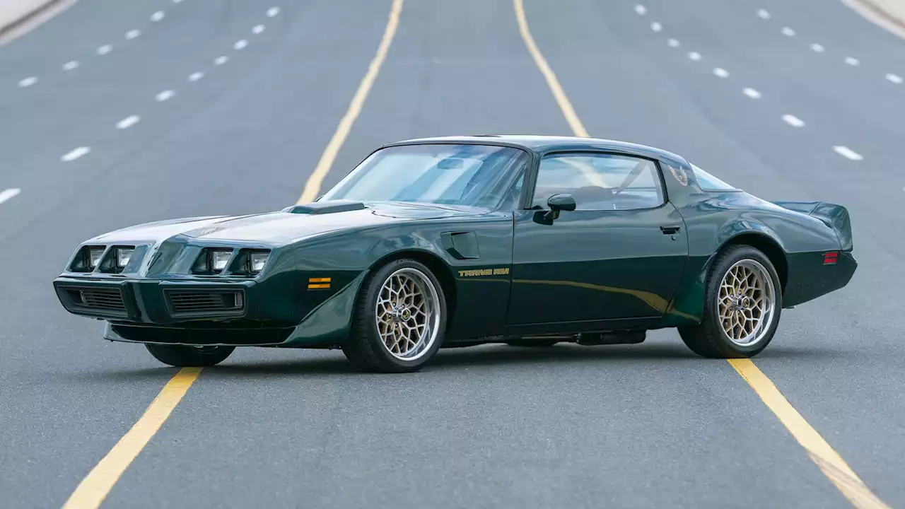 1970s Pontiac Firebird Trans Am Gets A Stunning Restomod Overhaul From Retro Designs | Carscoops