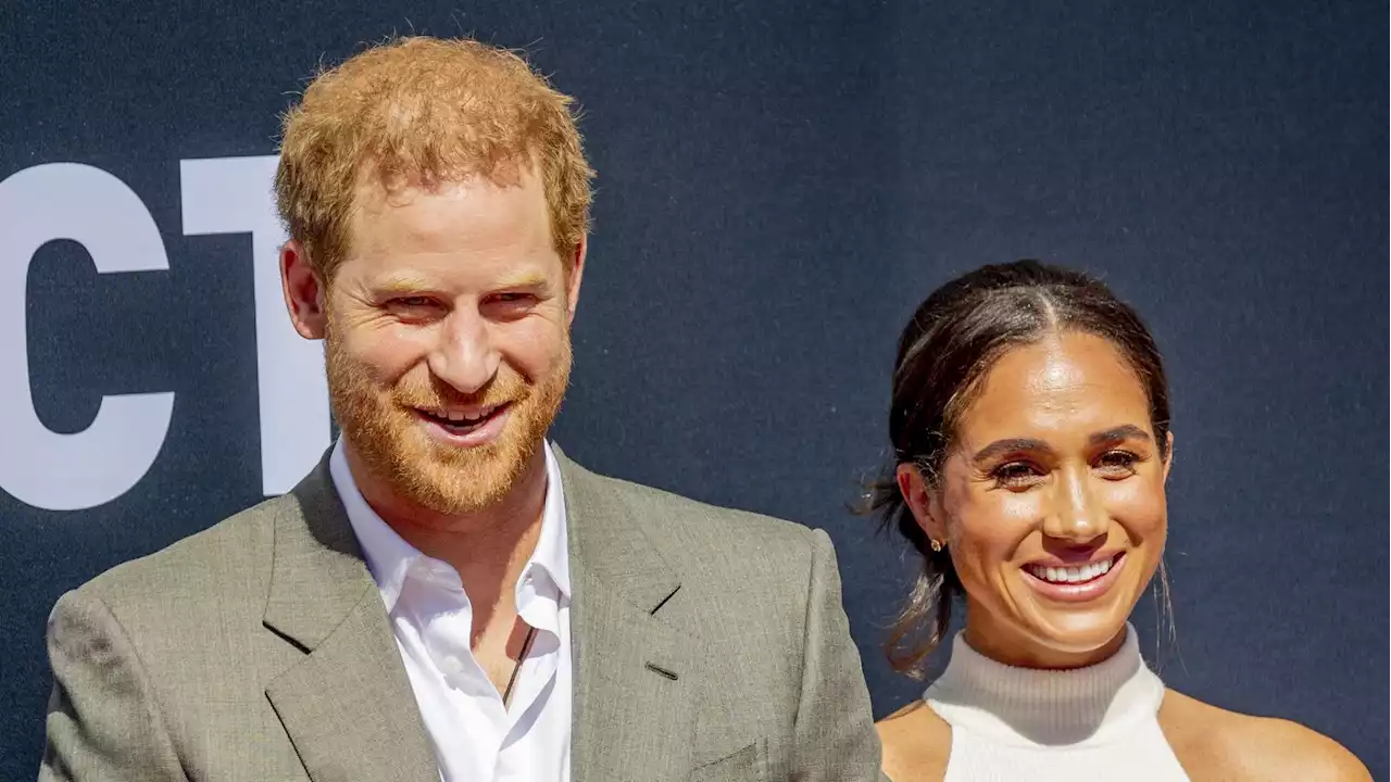 'J'espère qu'ils seront assis en…' : ce qui se chuchote au sujet de Harry et Meghan pour le couronnement