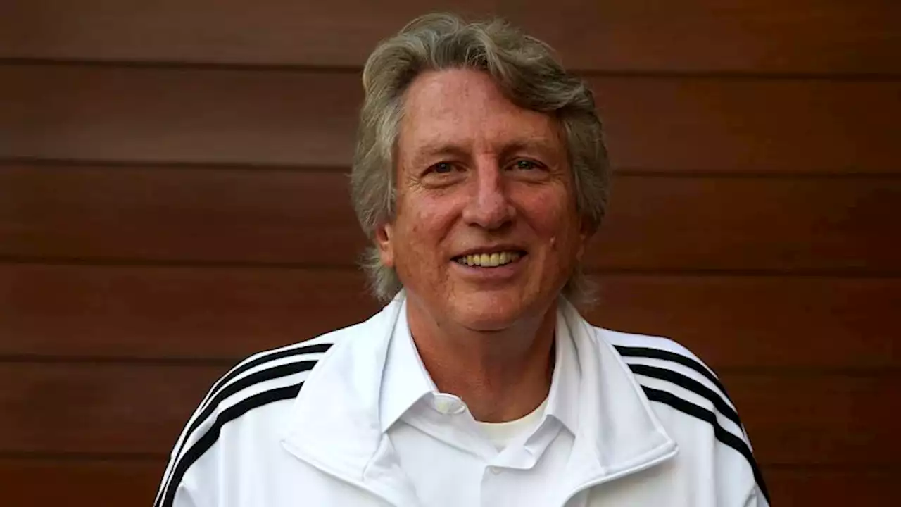 Dick Fosbury, who revolutionized high jump and was 1968 Summer Olympics champion, dies at 76 | CNN