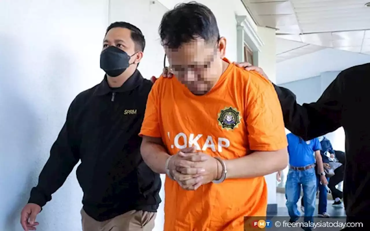 ‘Datuk Roy’ brought to court ahead of remand in Jana Wibawa graft investigation