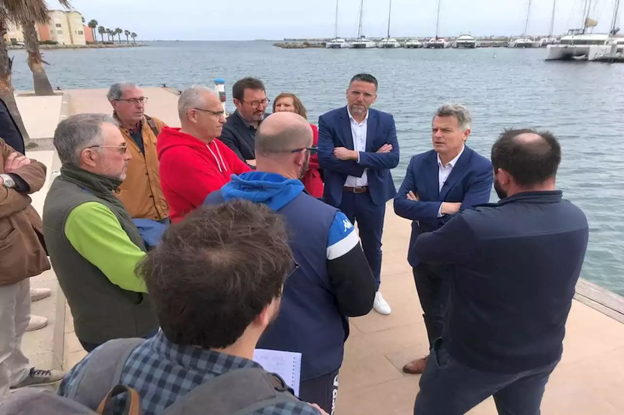 Réforme des retraites : Fabien Roussel en visite dans l'Aude à la rencontre des pêcheurs et des viticulteurs