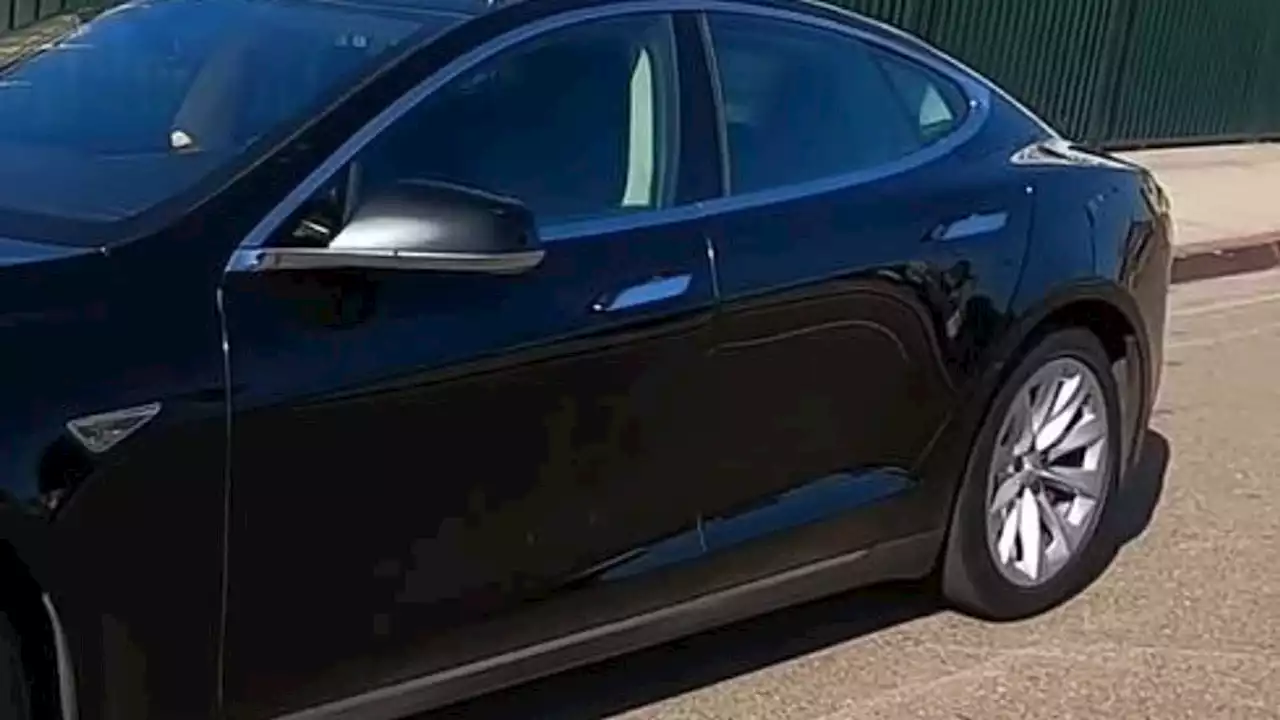 Tesla Files To Dismiss Model S Defective Door Handle Lawsuit