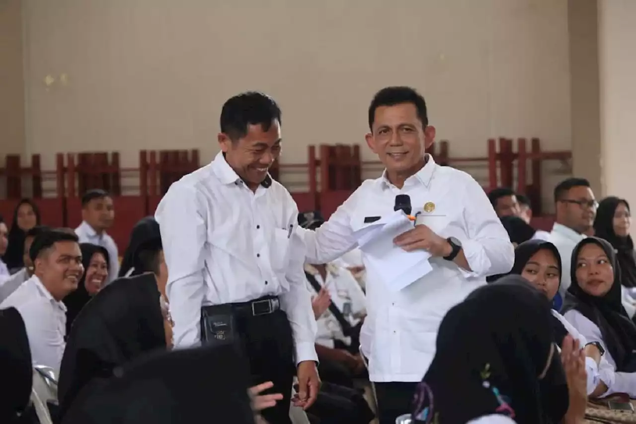 Gaji Guru Honorer & Tendik Naik, Setelah Itu Siap-siap jadi PPPK, Penak to?