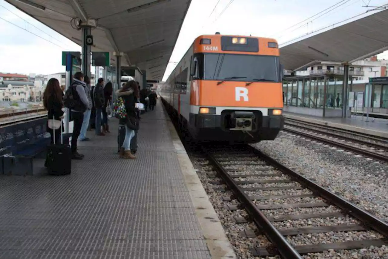 Una avería eléctrica afecta la línea ferroviaria entre Sants y Castellbisbal (Barcelona)