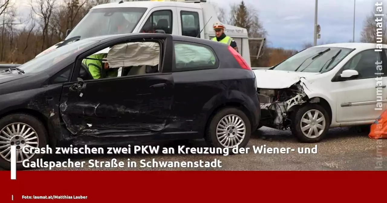 Crash zwischen zwei PKW an Kreuzung der Wiener- und Gallspacher Straße in Schwanenstadt | laumat|at