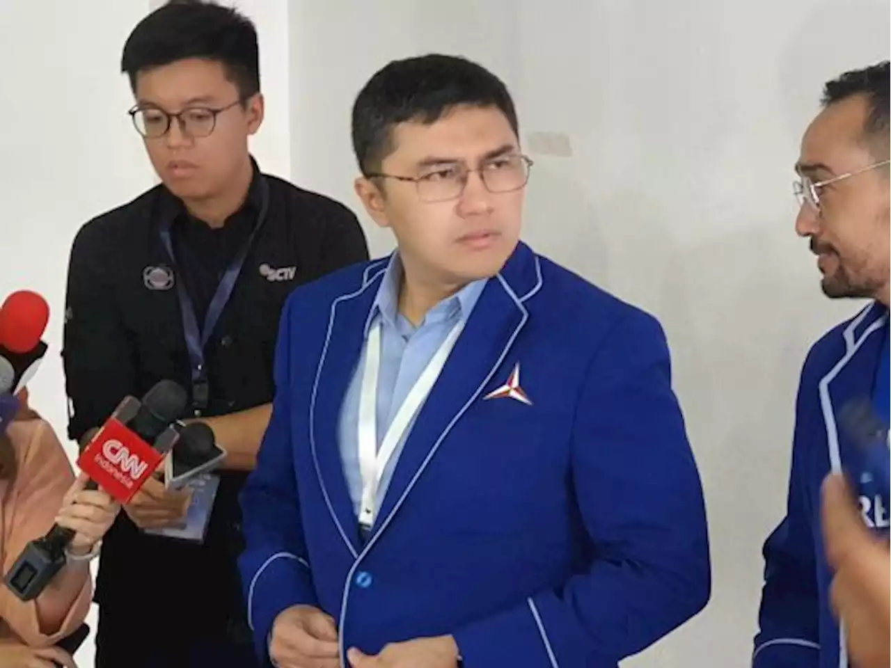 Demokrat Santai Tanggapi Surya Paloh Bertemu Luhut