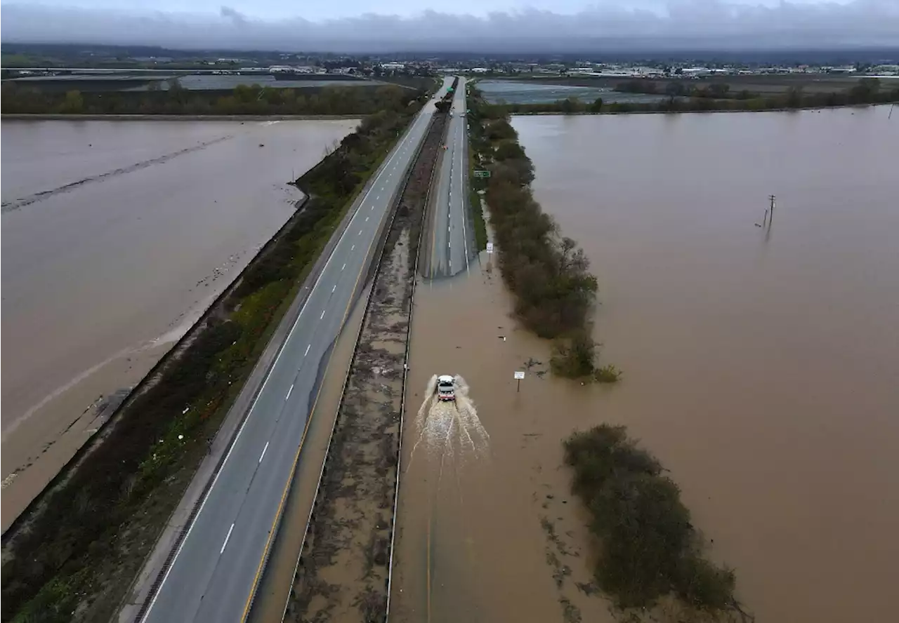 Highway 1 flood cuts off Santa Cruz and Monterey counties as another atmospheric river storm roars in