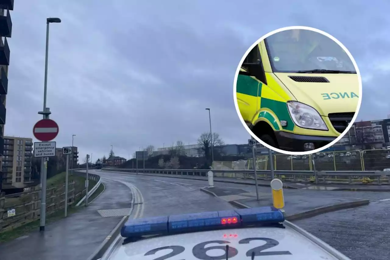 Police clamp down on drivers 'delaying ambulances' by ignoring signs