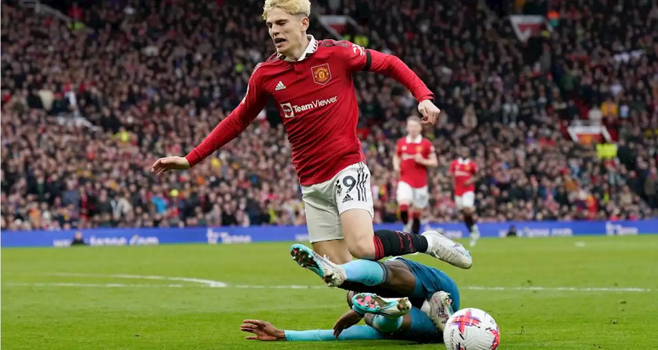 Manchester United : un Red Devil a fini en béquilles, crainte d'une grosse blessure ?