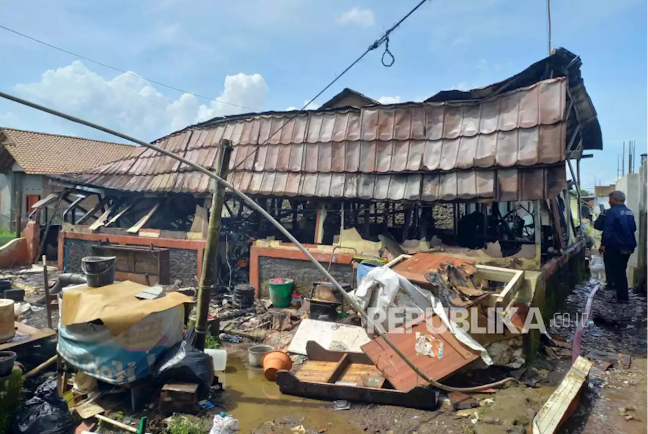 Rumah untuk Gudang Penyimpanan Televisi di Tasikmalaya Kebakaran |Republika Online