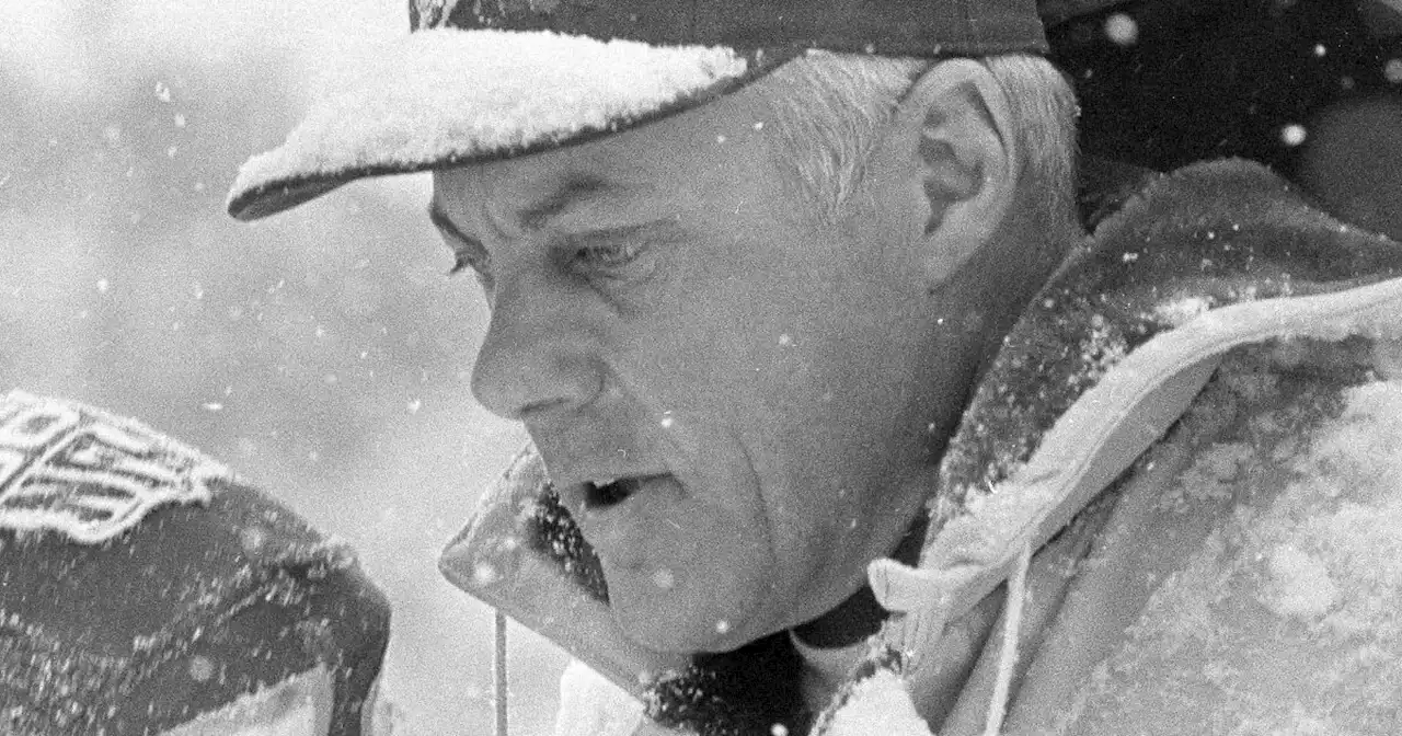 Column: Bud Grant a Midwestern Don Coryell; Wave must start hot before World Cup; Padres observations