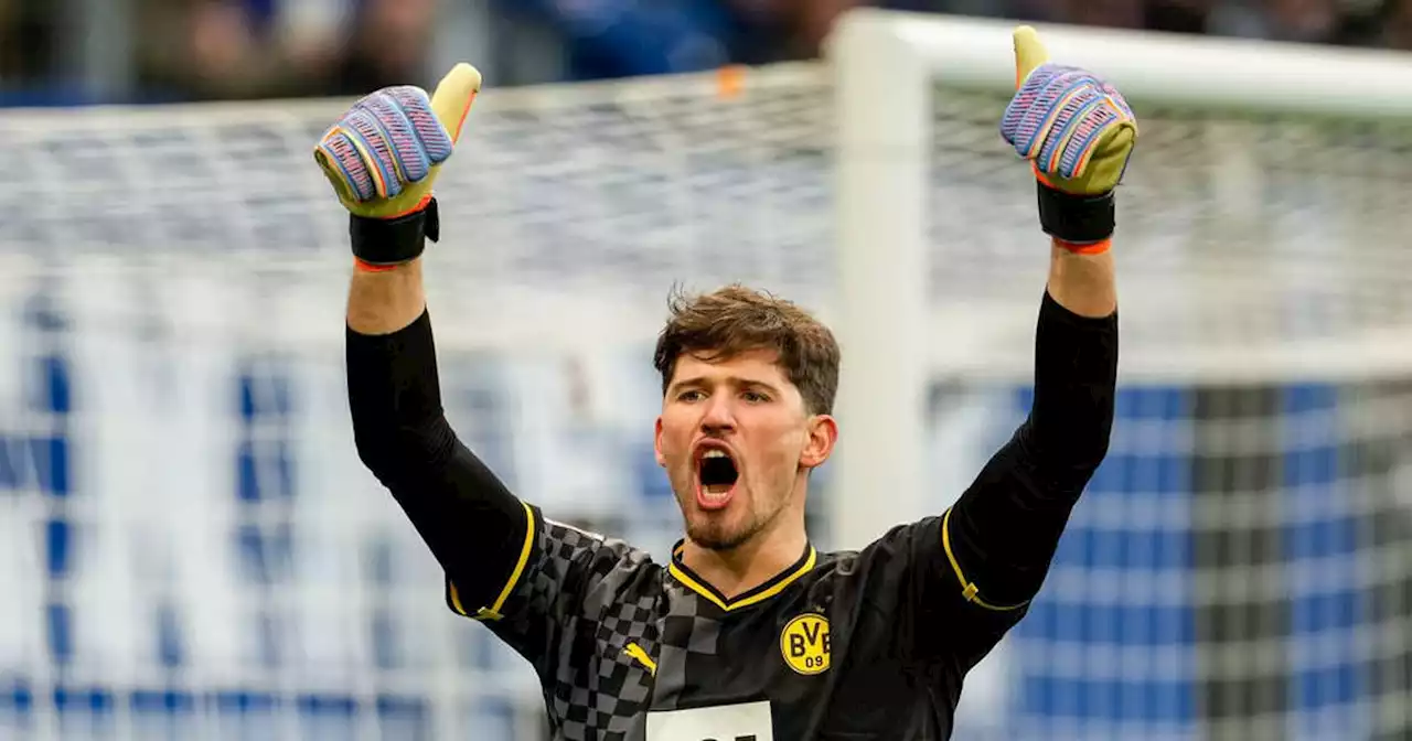 BVB: Gregor Kobel in England begehrt - Chelsea und ManUnited buhlen um den Dortmund-Keeper