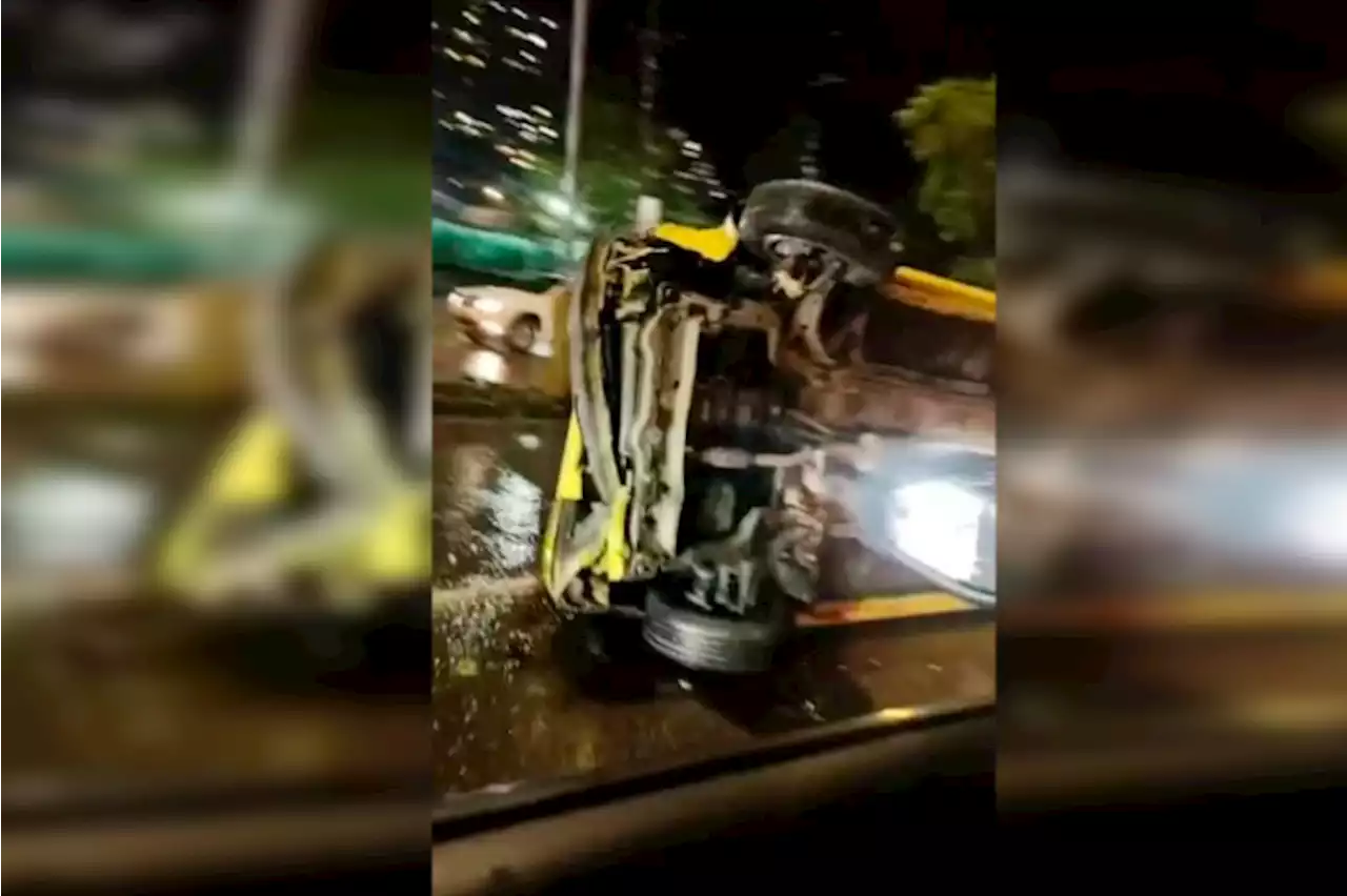 Video: Un taxi se volcó en el Anillo Vial de Floridablanca