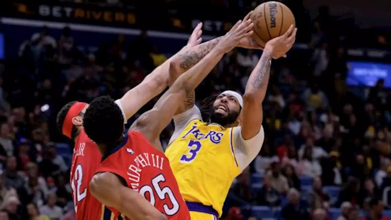 Davis, Lakers lead by 35 at half, beat Pelicans 123-108