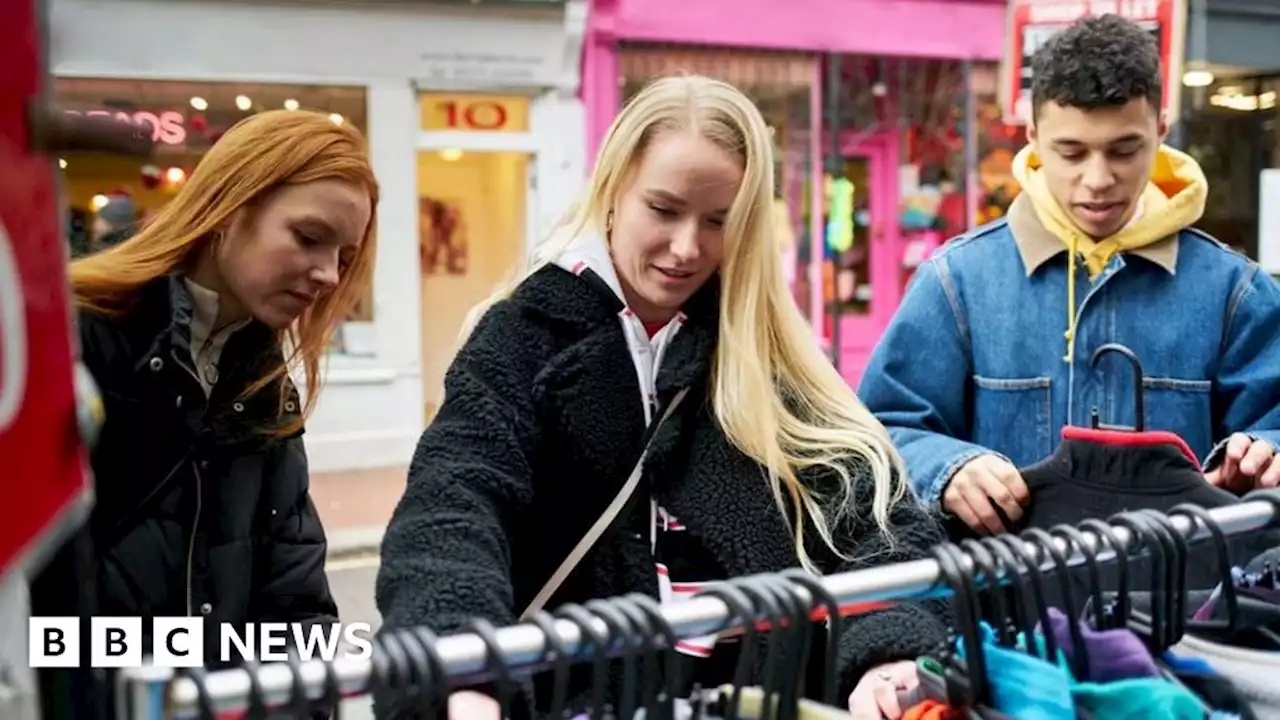 UK economy to do better than expected, says Hunt