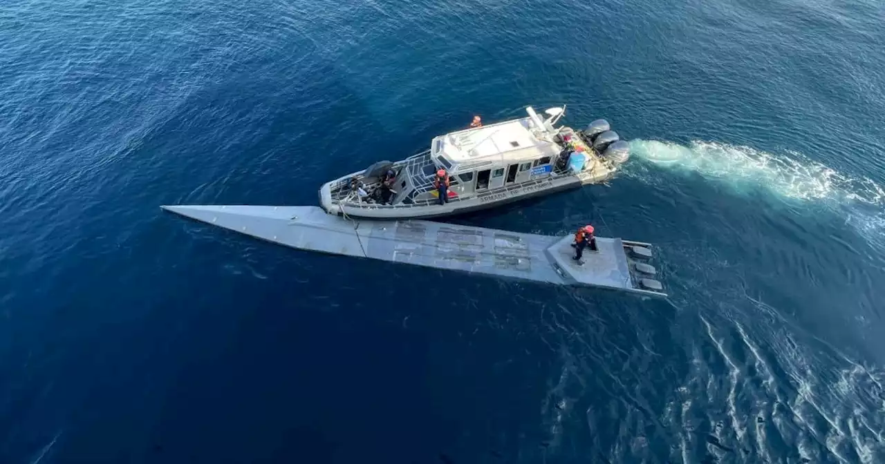 Submarine with 2 bodies, 3 tons of cocaine seized in the Pacific Ocean off Colombia