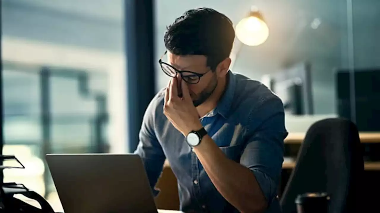 Feeling stuck in your job? Ask yourself these 5 questions to get moving and set yourself up for success