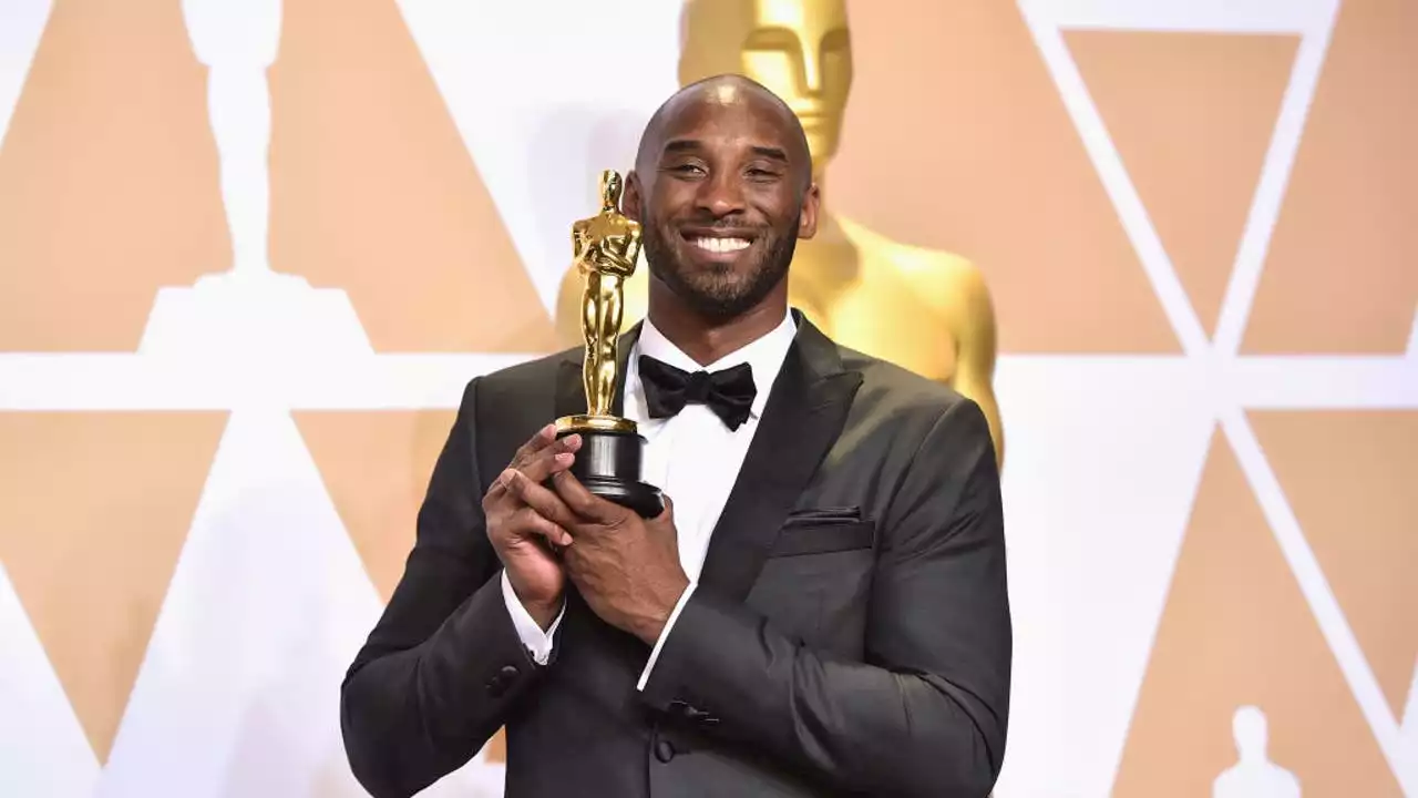 Kobe Bryant's prints to be unveiled in heart of Hollywood outside TCL Chinese Theatre