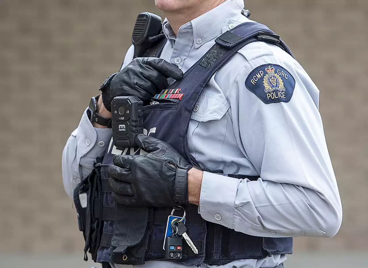 Alberta’s plan to mandate police body cameras could be expensive, says criminologist