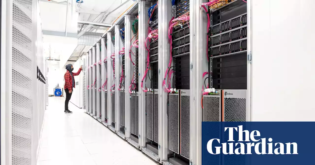 UK to invest £900m in supercomputer in bid to build own ‘BritGPT’