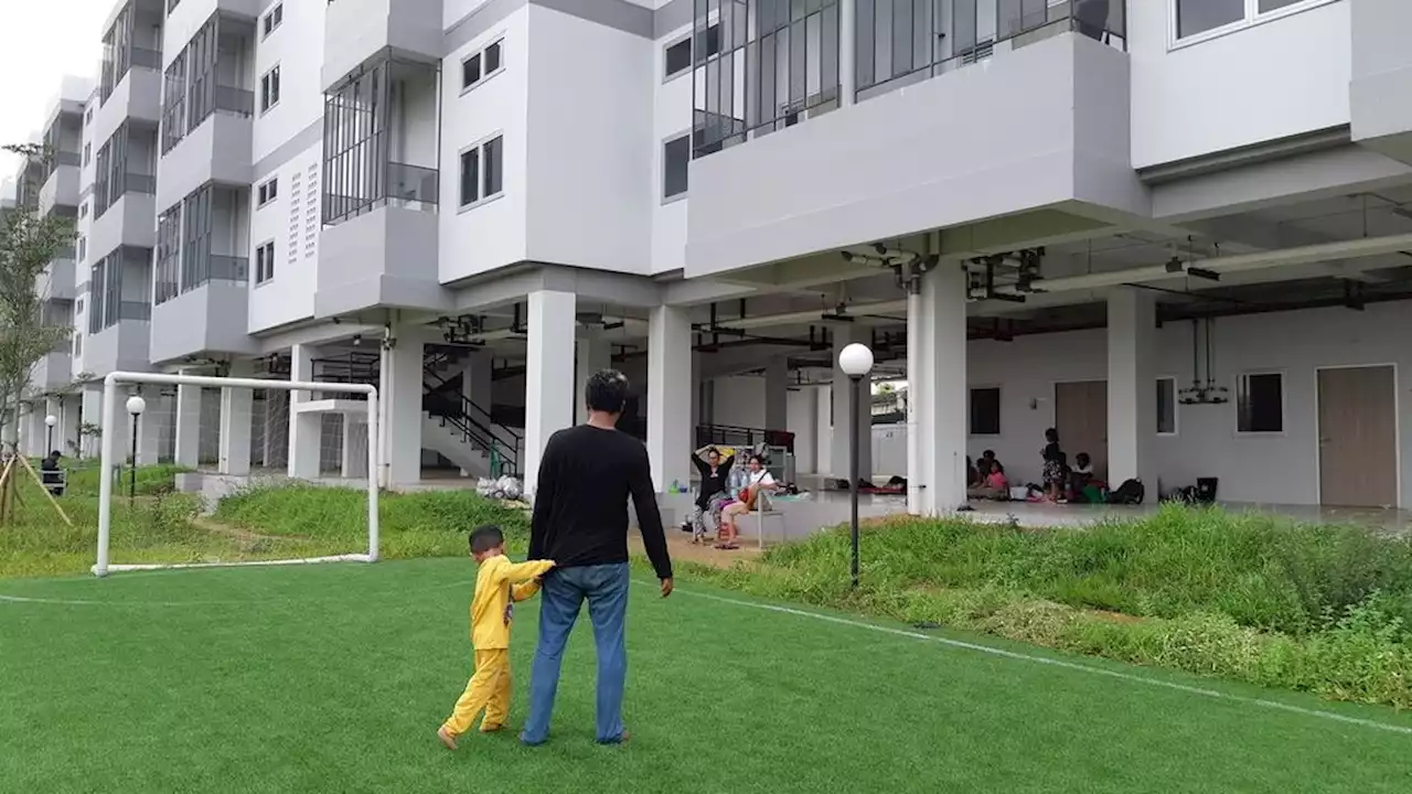 Pintu Kampung Susun Bayam Masih Terkunci Rapat