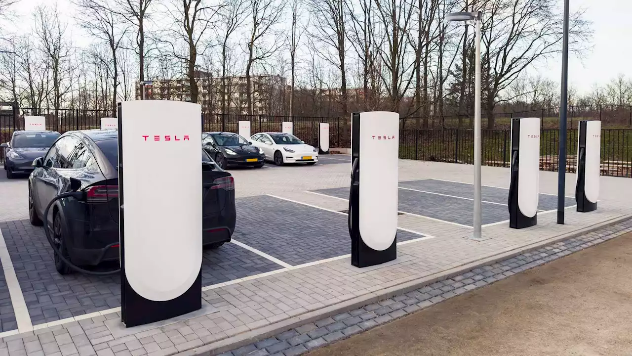 Tesla's First V4 Supercharger Is Now Open