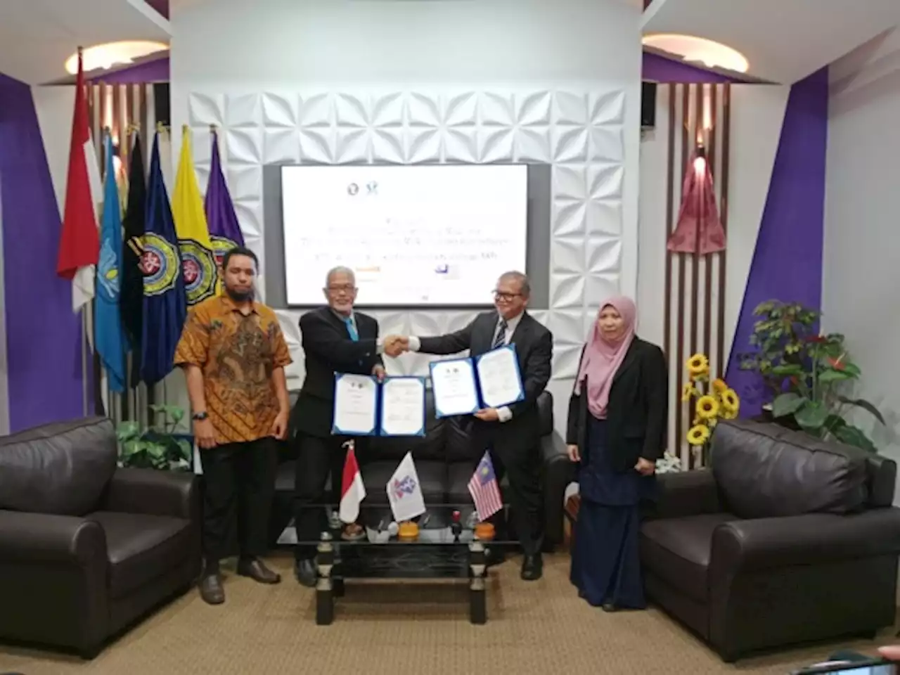 STTW Surakarta Jalin Kerja Sama dengan University College TATI Malaysia