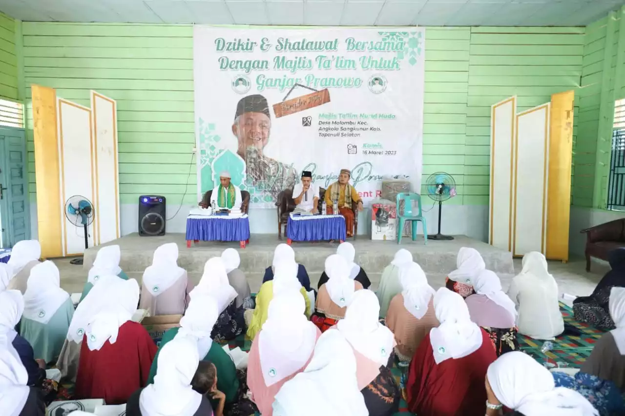 TGS Ganjar Gelar Zikir dan Selawat Bersama Jemaah Majelis Taklim