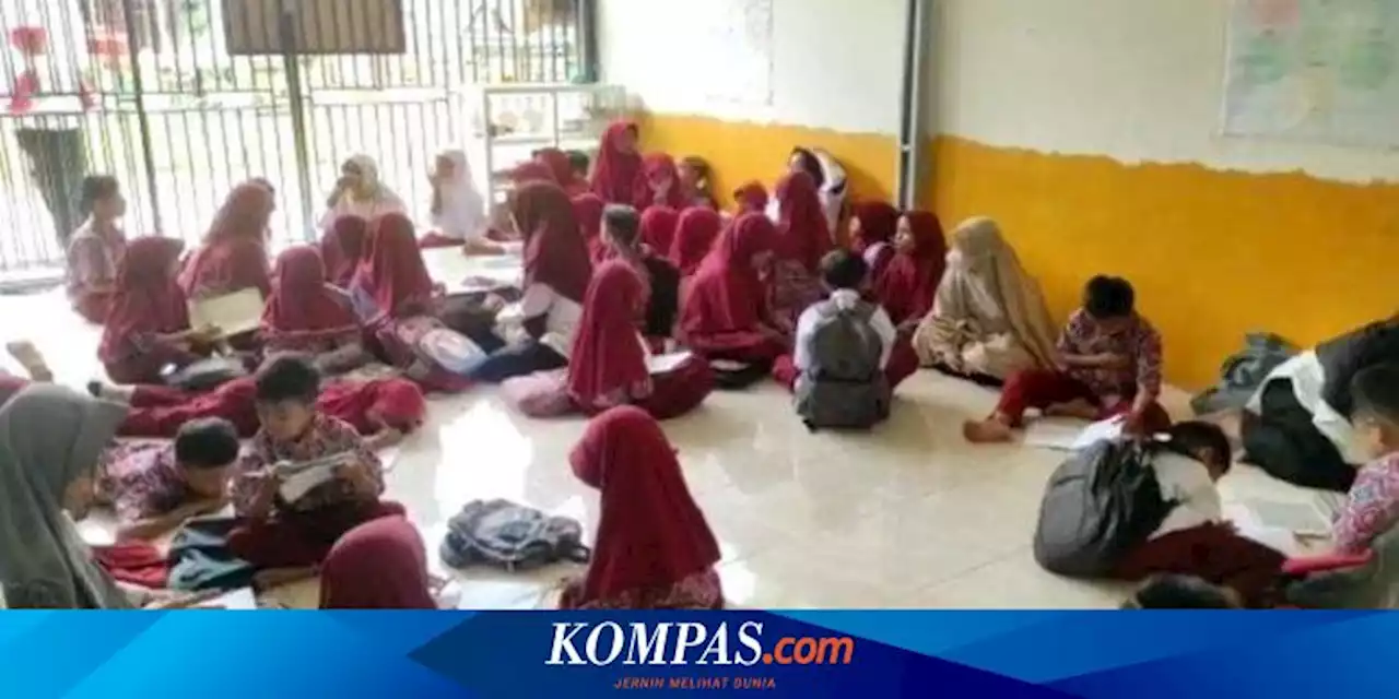 SDN 15 Segeri Majene Disegel Warga, Murid-murid Belajar di Masjid