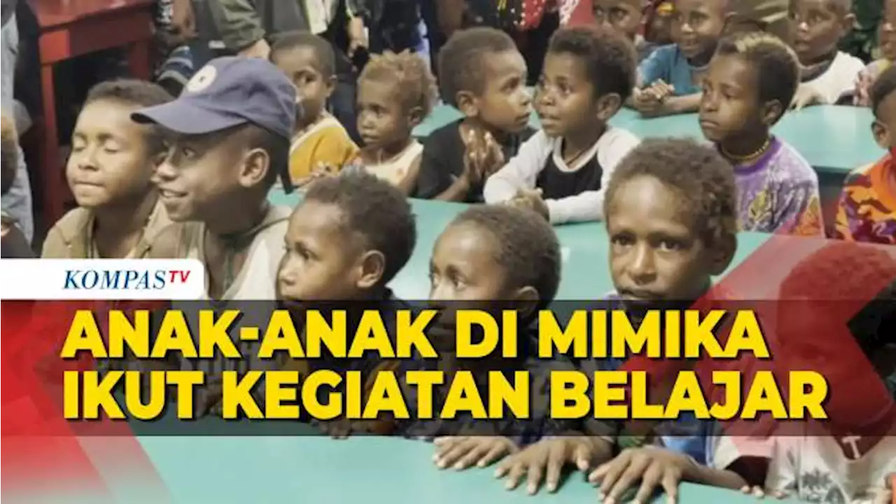 Momen Relawan Mengajar Anak-Anak di Desa Waa Banti Mimika