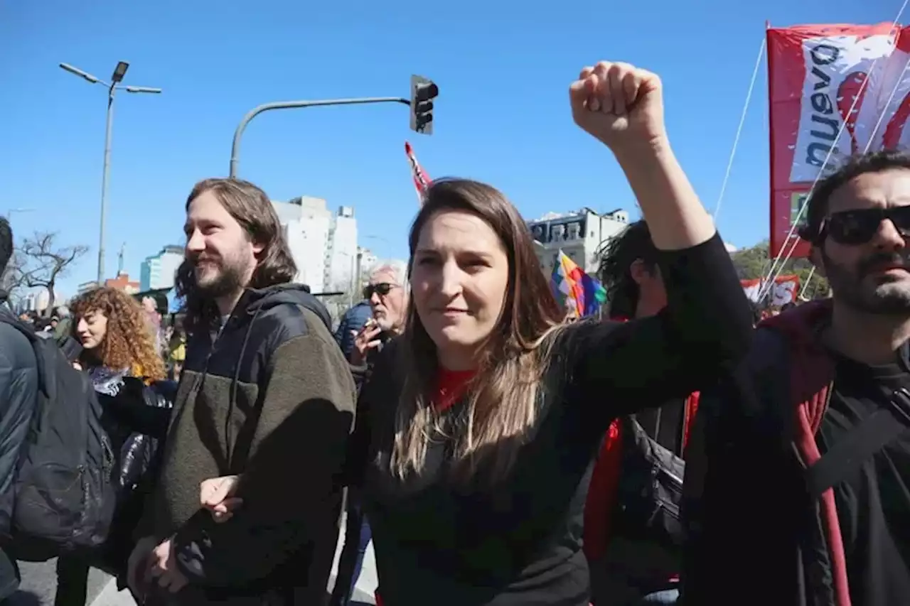 Castañeira propuso al FIT unificar a la izquierda y disputar una interna entre todas sus fuerzas