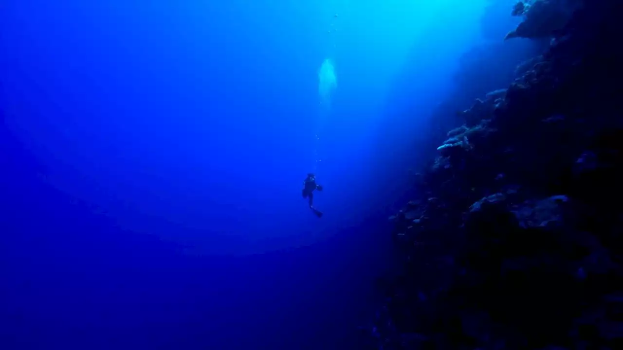 Fonds marins : la France espère empêcher un démarrage de l'exploitation minière en 2023