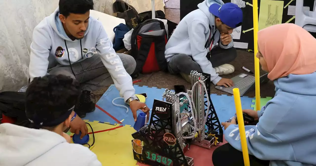 En Libye, des jeunes fans de high-tech veulent changer les mentalités